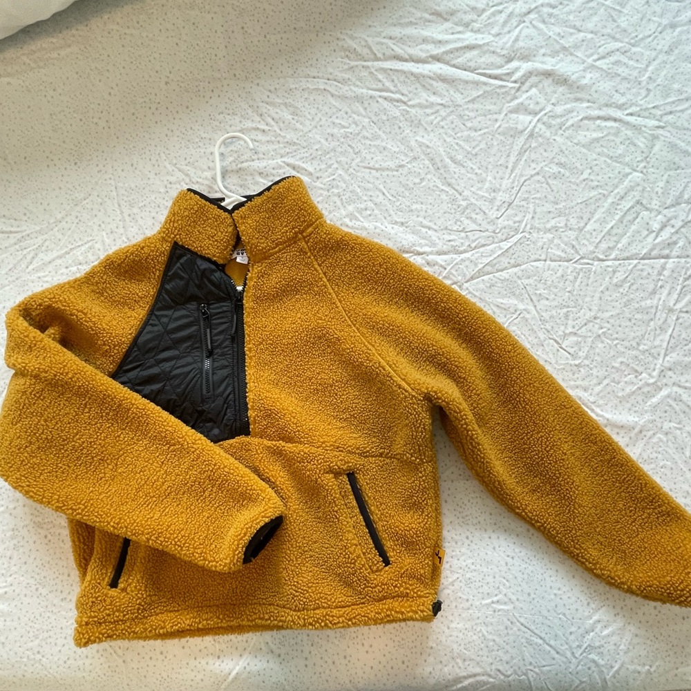 Super thick sherpa pull over sweater